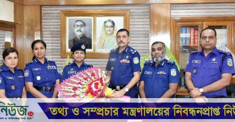 রেঞ্জ ডিআইজির সাথে সৌজন্য সাক্ষাৎ করলেন শেরপুরের নবাগত পুলিশ সুপার মোনালিসা