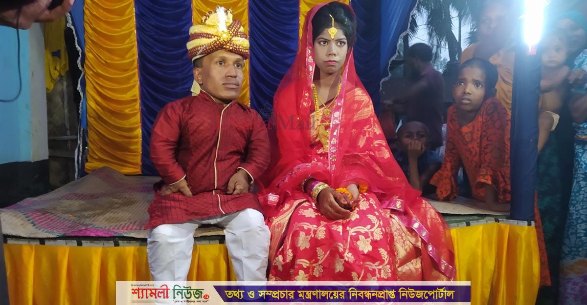 শেরপুরের খোরশেদের বিয়েতে মাতলেন গ্রামবাসী