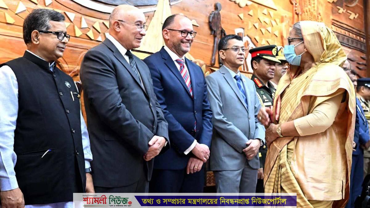নিউইয়র্কের উদ্দেশে ঢাকা ছেড়েছেন প্রধানমন্ত্রী