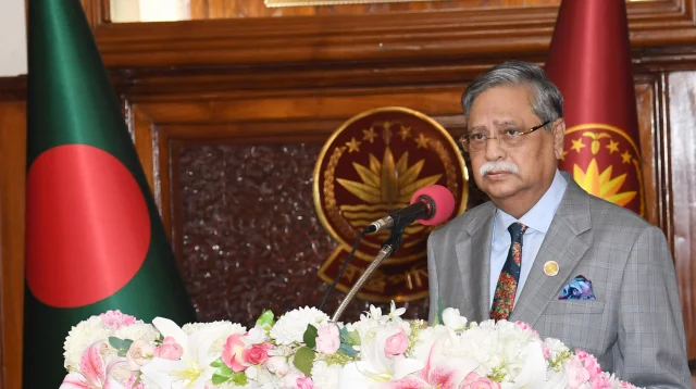 ‘স্মার্ট বাংলাদেশ’ গঠনে ঐক্যবদ্ধভাবে কাজ করার আহ্বান রাষ্ট্রপতির