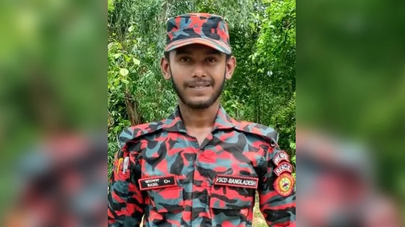 ঘূর্ণিঝড় রিমাল: উদ্ধারকাজে গিয়ে ফায়ারফাইটারের মৃত্যু