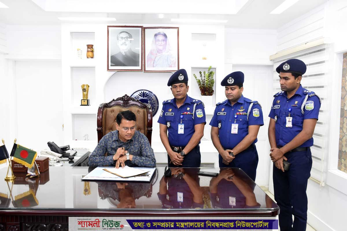 শেরপুরের নবাগত পুলিশ সুপার আকরামুল হোসেনের দায়িত্ব গ্রহণ