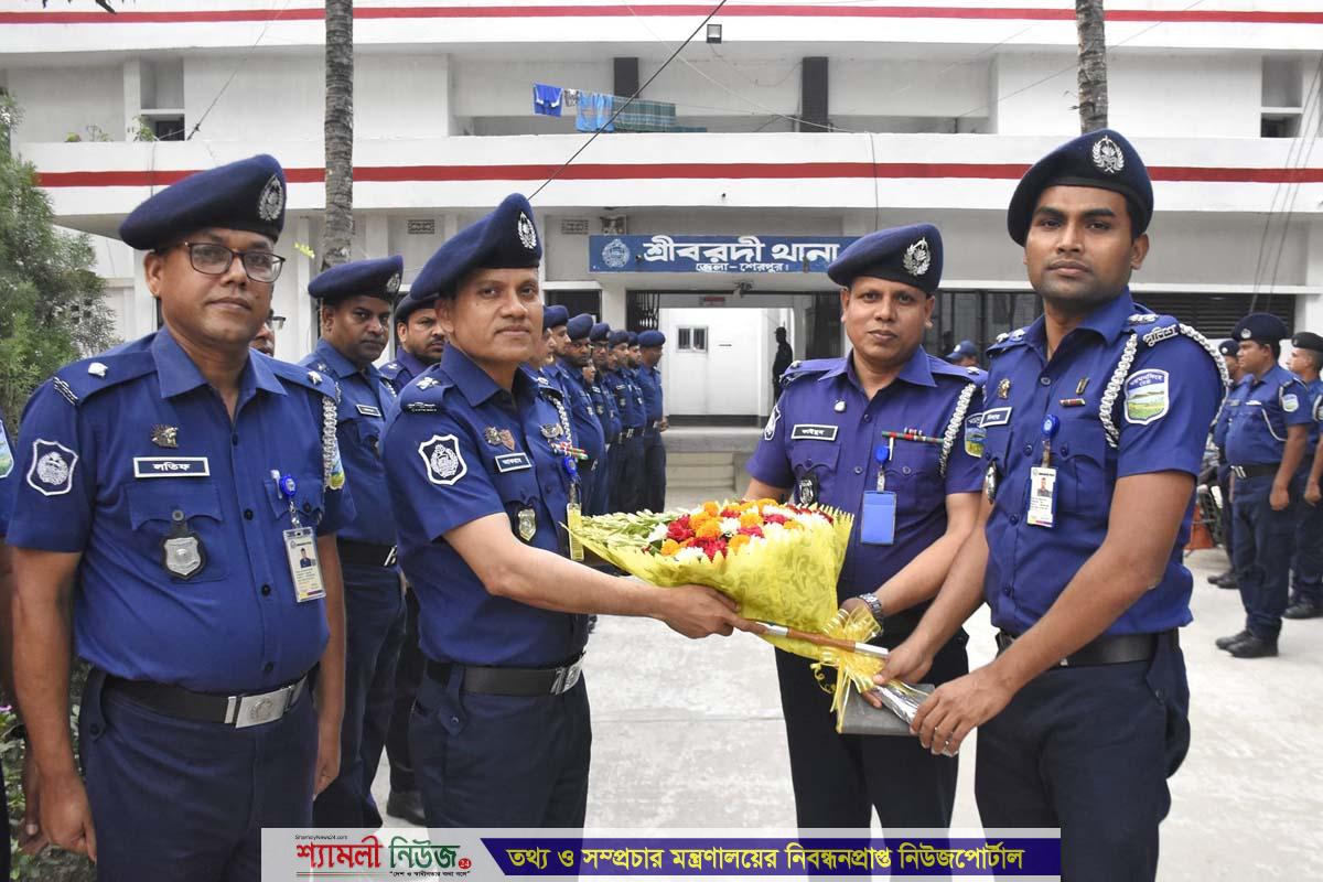 শ্রীবরদী থানা পরিদর্শন করলেন শেরপুরের নবাগত পুলিশ সুপার আকরামুল হোসেন