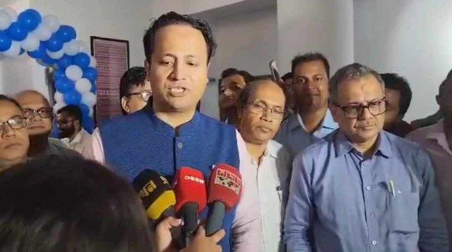 দুর্যোগে শিক্ষাপ্রতিষ্ঠান খোলা-বন্ধের সিদ্ধান্ত সংশ্লিষ্ট জেলার: শিক্ষামন্ত্রী