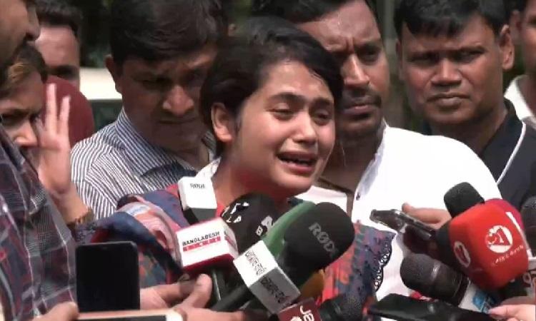 বাবা আনোয়ারুল হত্যার বিচার চান মেয়ে ডরিন