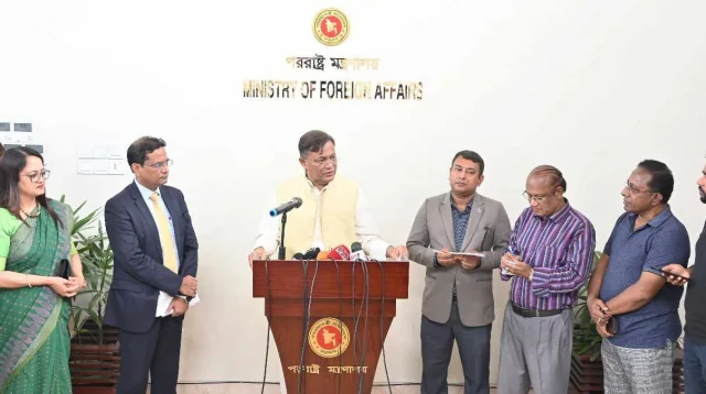দেশের স্বার্থে ও স্বার্থ সংরক্ষণ করেই ভারতের সঙ্গে সমঝোতা স্বাক্ষর-নবায়ন হয়েছে: পররাষ্ট্রমন্ত্রী