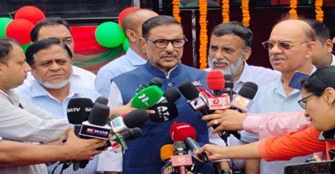 আমলাদের দিকে আঙুল না তুলে রাজনীতিকদেরও আয়না দেখা দরকার: ওবায়দুল কাদের