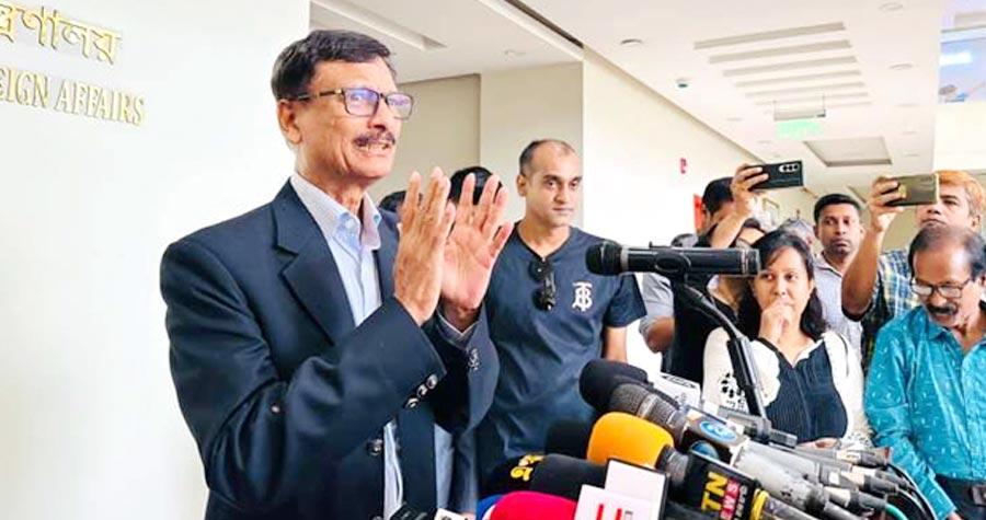 ভারতের প্রতিরক্ষামন্ত্রীর বক্তব্যে ‘যতটা উদ্বিগ্ন তার থেকে বেশি অবাক’ : পররাষ্ট্র উপদেষ্টা