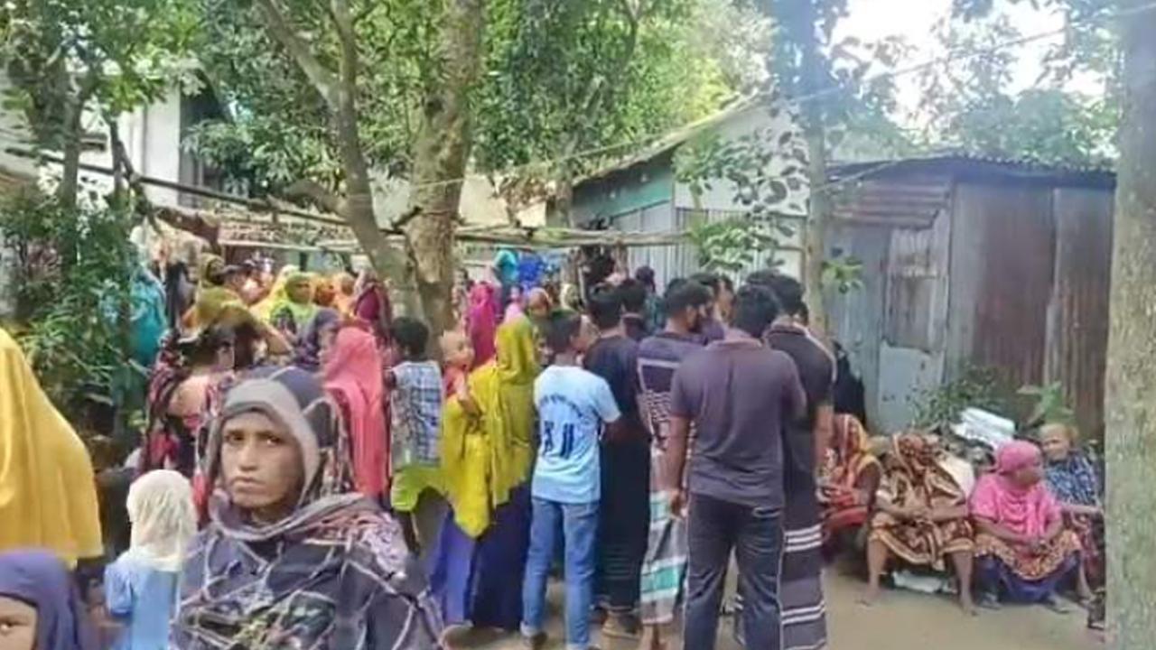 কুমিল্লায় একই পরিবারের তিনজনের মরদেহ উদ্ধার