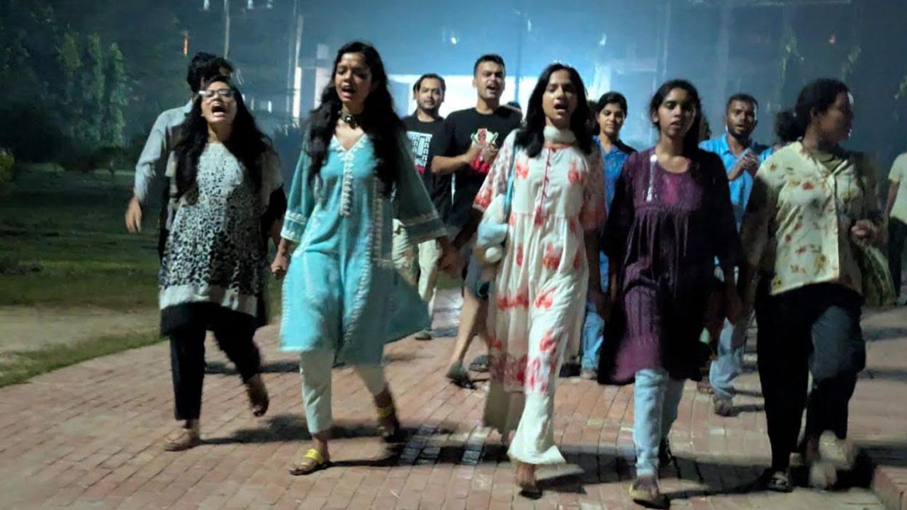 জাবিতে শিবিরের আত্মপ্রকাশ, প্রতিবাদে মধ্যরাতে বিক্ষোভ