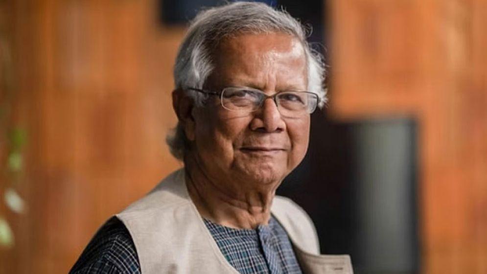 প্রথমবার সচিবালয়ে প্রধান উপদেষ্টা