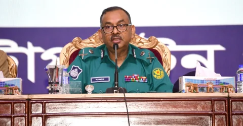 ঢাকাবাসীকে যেকোনো উপায়ে নিরাপদ রাখতে হবে: ডিএমপি কমিশনার