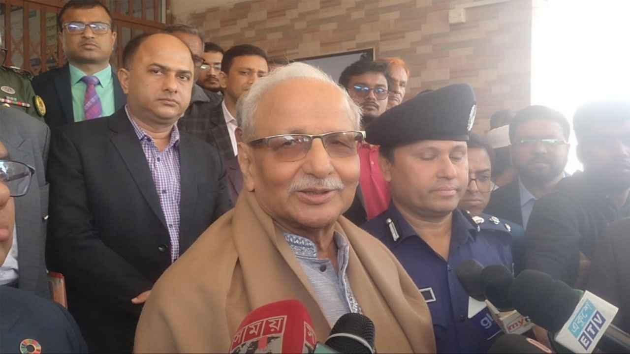 আ.লীগের নির্বাচনে অংশগ্রহণে বাধা নেই : বদিউল আলম মজুমদার