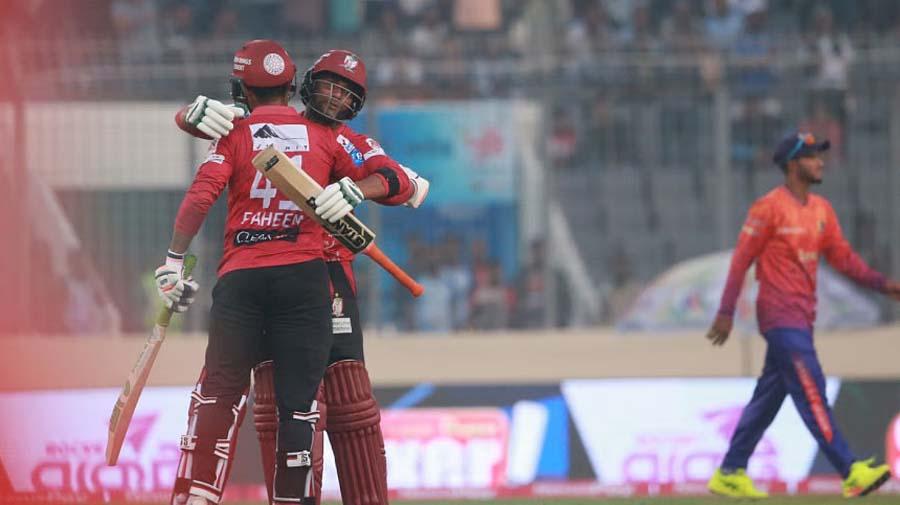 মাহমুদউল্লাহ-ফাহিমের ঝড়ে রাজশাহীকে হারাল বরিশাল