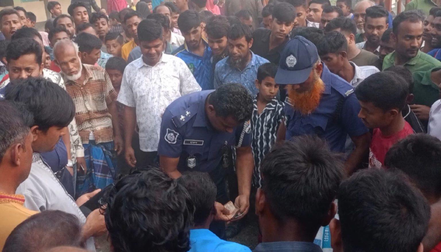 ঝিনাইগাতীতে জুয়ার আসরে অভিযানকালে পুলিশের ওপর হামলা, আহত ৫