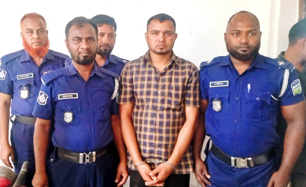 শ্রীবরদী সীমান্তের বালুদস্যু মাসুদ গ্রেফতার