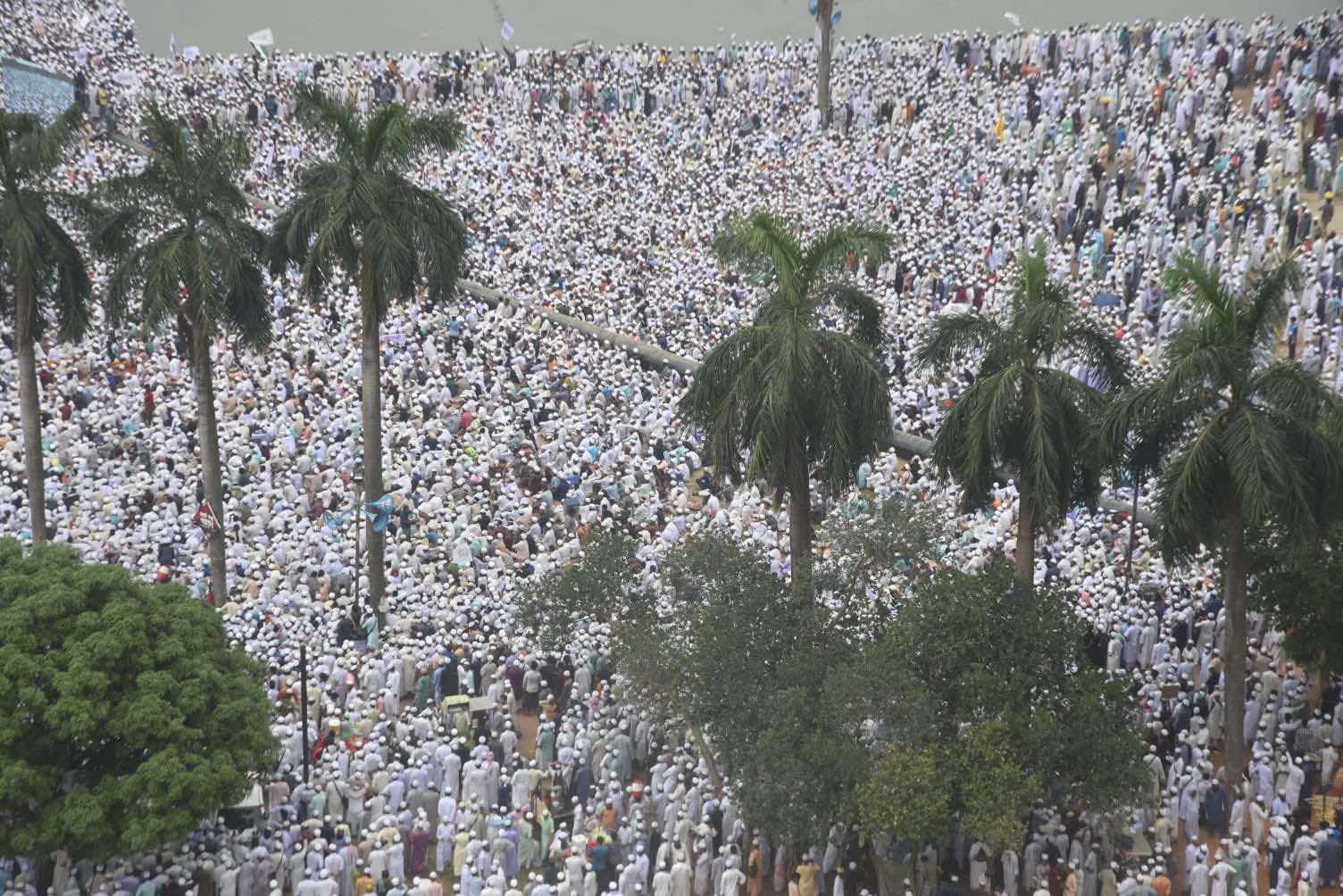হেফাজতে ইসলামের ১২ দফা দাবি, সমাবেশ থেকে কঠোর বার্তা