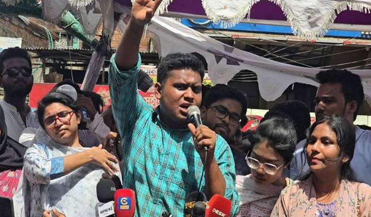 সরকারকে জিম্মি করলে পরিস্থিতি ভালো হবে না: হাসনাত আবদুল্লাহ