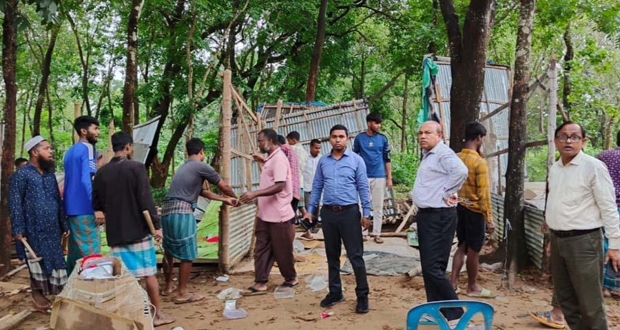 মধু‌টিলা ইকোপার্কে অবৈধভাবে গড়ে উঠা ৬৫‌টি দোকান উচ্ছেদ