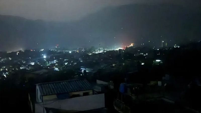 পাকিস্তানের পাল্টা হামলায় ভারত নিয়ন্ত্রিত কাশ্মীরে নিহত ৩