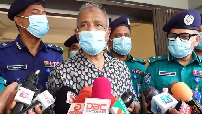 তারেক রহমানের দেশে ফিরতে বাধা নেই : স্বরাষ্ট্র উপদেষ্টা