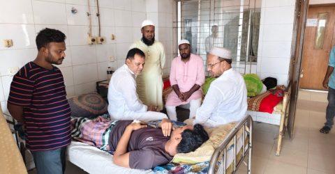 শ্রীবরদীতে গুরুতর অসুস্থ যুবদল নেতা হারুনের শয্যা পাশে সাবেক এমপি রুবেল