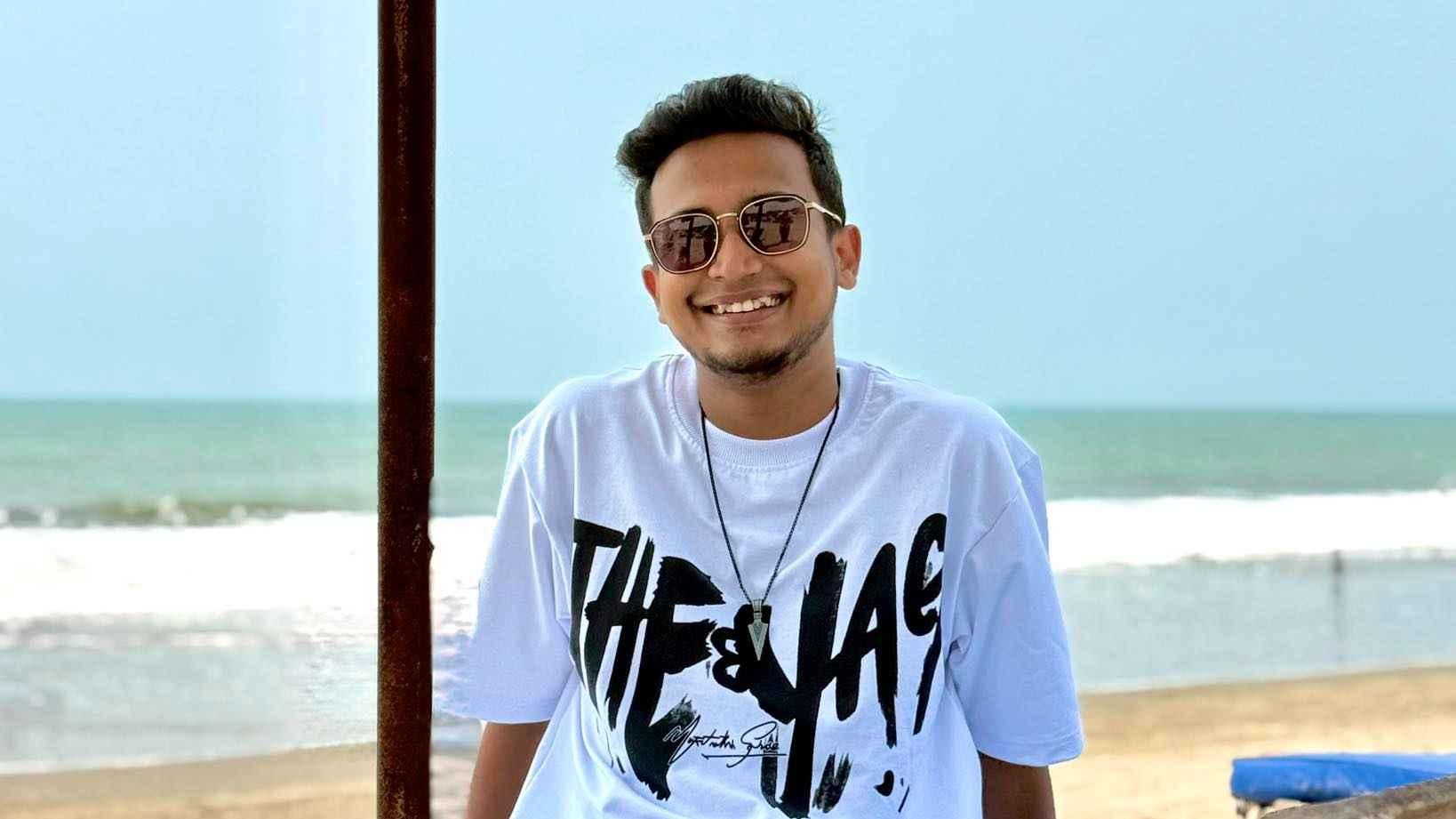 দেশ ছাড়ার পরিকল্পনা গায়ক তাসরিফ খানের