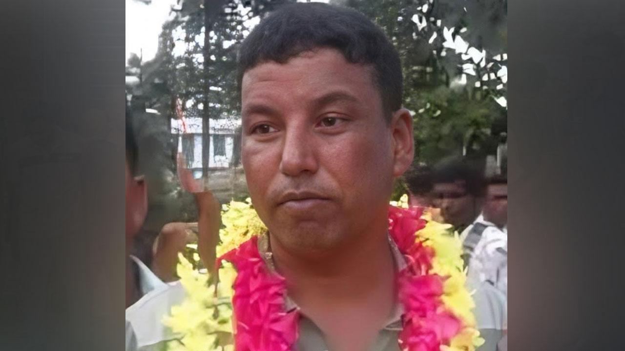 ইসলামপুরে ঘুম থেকে তুলে ইউপি সদস্যকে কুপিয়ে হত্যা