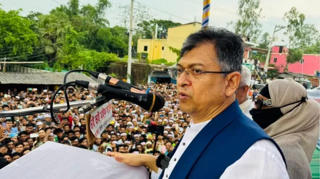রাজনৈতিক ও গণতান্ত্রিক সরকার চায় বিএনপি : কক্সবাজারে সালাহউদ্দিন