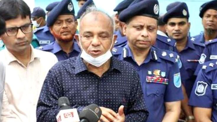 মিটফোর্ডে হত্যার ঘটনায় জড়িত সবাইকে আইনের আওতায় আনা হবে : স্বরাষ্ট্র উপদেষ্টা