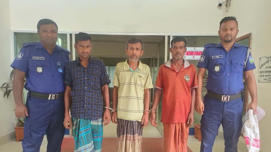 নালিতাবাড়ীতে ইয়াবা ও গাঁজাসহ গ্রেফতার ৩