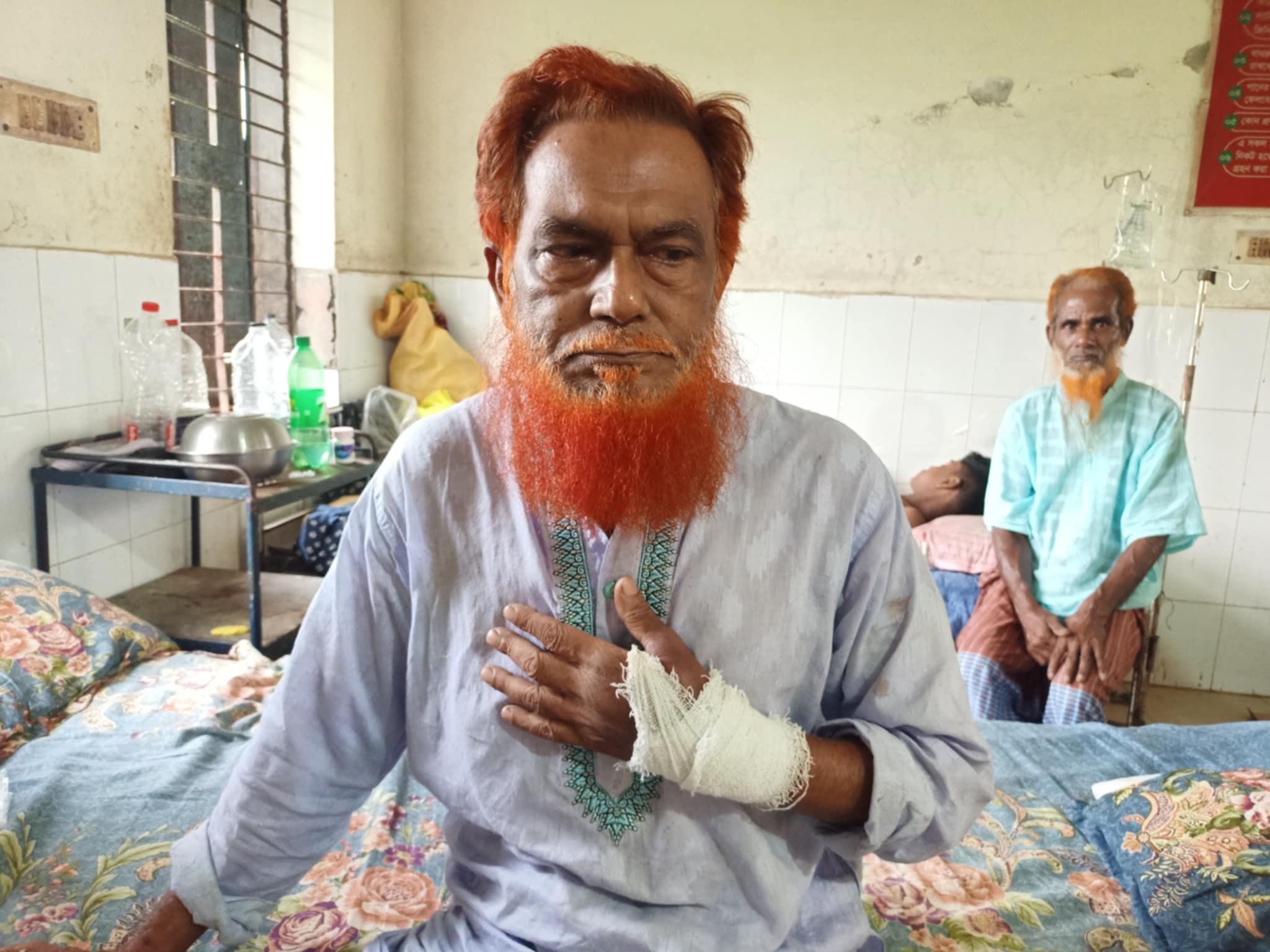 নালিতাবাড়ীতে সন্তানের পিটুনিতে রক্তাক্ত বাবা হাসপাতালে