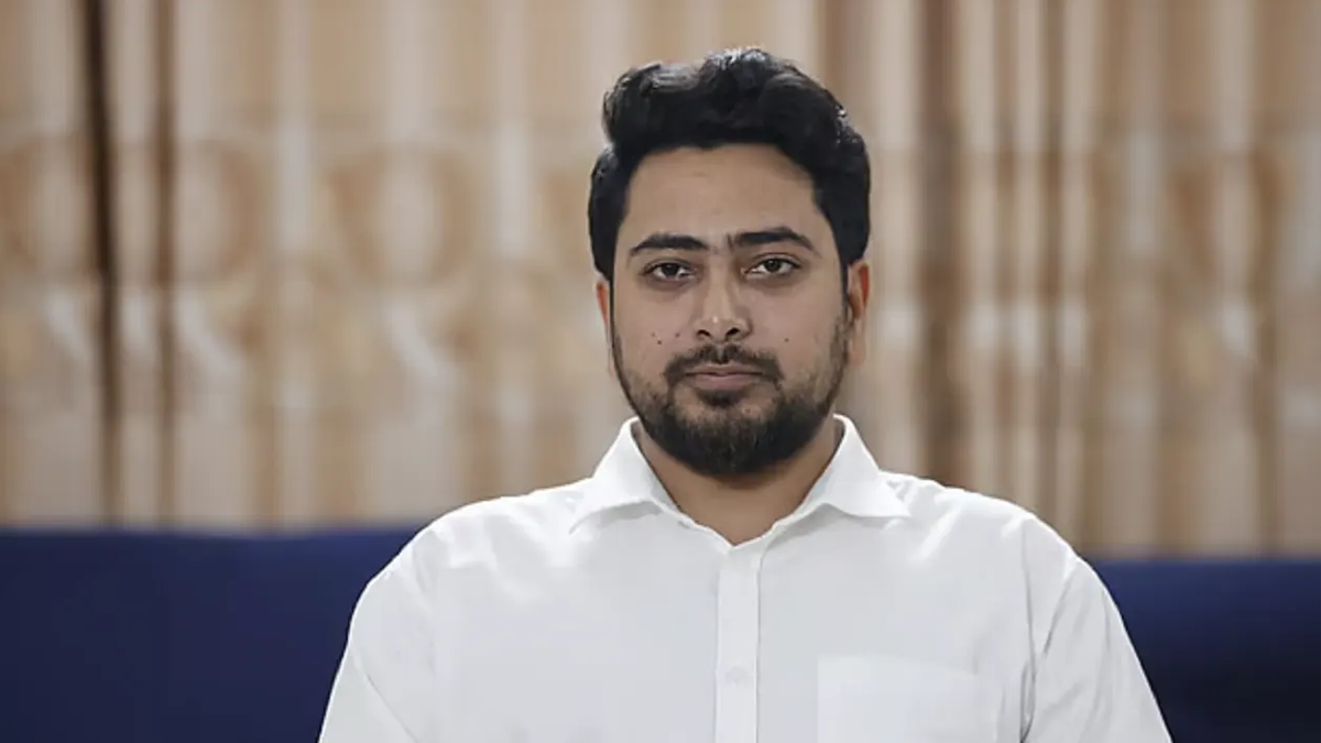 সন্ত্রাসীদের গ্রেপ্তার না করলে গোপালগঞ্জে লং মার্চ : নাহিদ