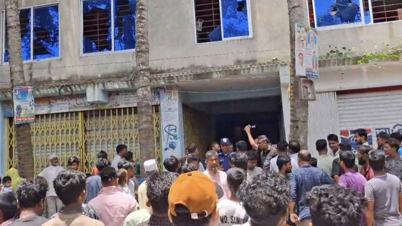 কুমিল্লার মুরাদনগরে একই পরিবারের ৩ জনকে পিটিয়ে হত্যা
