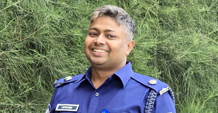 ‘ট্যাংকের এসি খুব আরামদায়ক’ লিখে প্রত্যাহার দিনাজপুরের অতিরিক্ত পুলিশ সুপার