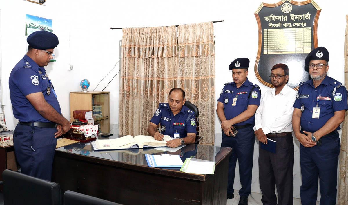 শ্রীবরদী থানা বার্ষিক পরিদর্শন করলেন পুলিশ সুপার