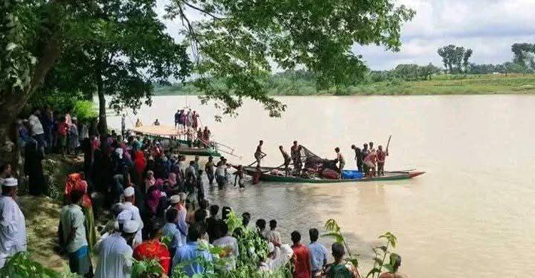ব্রহ্মপুত্রে নৌকাডুবিতে এক শিক্ষার্থীর লাশ উদ্ধার, নিখোঁজ ২